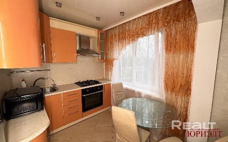 Вашему внимание представляем 3 комнатную квартиру расположенную по улице Чкалова