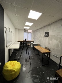 Офисное помещение на первом этаже, удобный вход. Улица Тимирязева, 65.