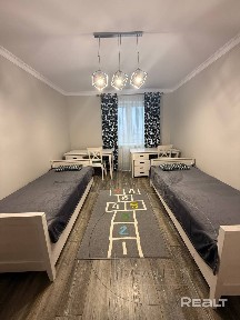 Продается 3х комнатная квартира, ул. Краснознаменная, р - н ЮЗМР