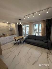 Светлая, просторная, стильная трехкомнатная квартира в Леваде