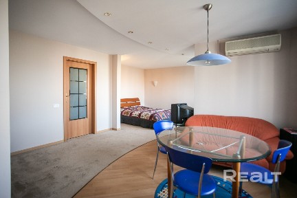 62.5 м² утвержденная перепланировка, ремонт, кухня - въезжайте и живите