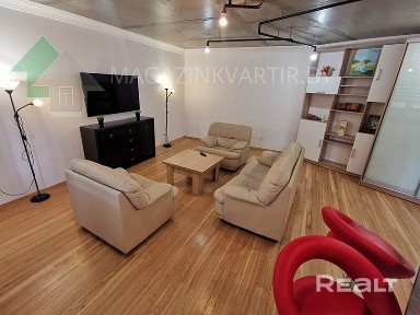 2-комнатная квартира с ремонтом по ул. Маяковского (Центр) в г. Бресте. Код 23276