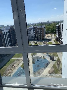 Просторная двухкомнатная квартира с паркингом и кладовой в ЖК Левада с французскими окнами.