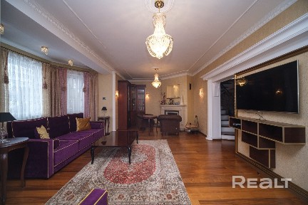 Счастье имеет адрес. Продам уютный коттедж в центре г. Бобруйск.