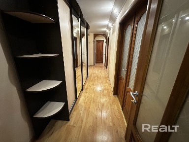 Купить 3-комнатную квартиру, г. Гомель, просп. Октября, 5