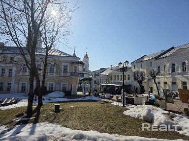 Трехкомнатная квартира по ул. Крылова, 8.