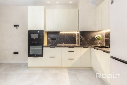 Минская область, г. Минск, Леонида Щемелёва ул., 14, Октябрьский район, Минск Мир (Minsk World), 53.8631, 27.5568