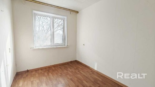 Продам 2-к квартиру около метро Восток, ул. Калиновского 72