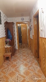 Трехкомнатная в районе Смоленского рынка.