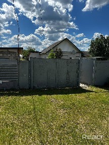 Дом и участок.