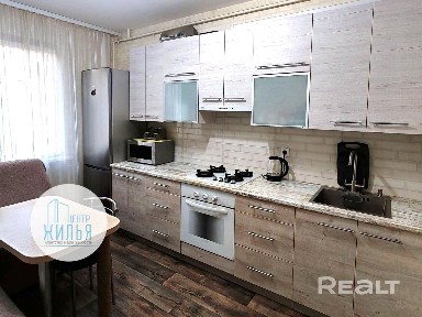 В продаже новая 3 комнатная квартира с хорошим ремонтом по ул. Дзержинского, 125 Б