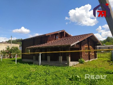 Просторный дом из бруса, с коммуникациями в д. Прилепы.