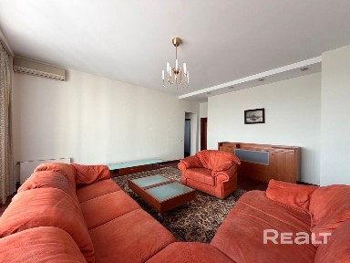 Двухуровневый пентхаус с террасой в центре Минска