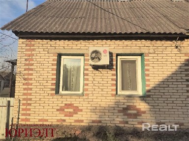 Полдома г. п. Лоев, ул. Луговая, 21