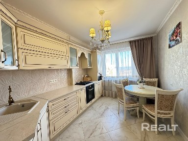 3-комнатная квартира ул. Суворова, 312А