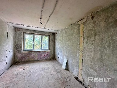 3-комн. квартира ул. Домбровского д. 61