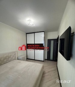 3-комнатная квартира на пр. Космонавтов, 4В