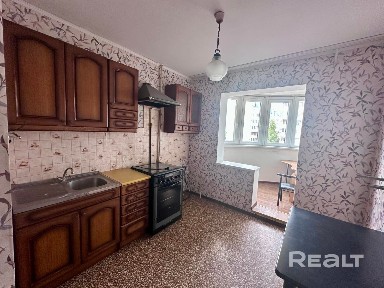 3-комн. квартира ул. Лиможа д. 1/4