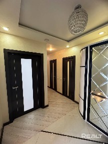 Продаётся 3-х комнатная квартира просрект Космонавтов