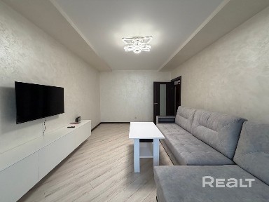 3-комн. квартира пр-ту Космонавтов, 4В