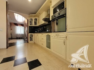 Продажа четырехкомнатной квартиры в Бресте, ул. Кр 221331