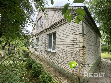 Продается дом с 2-мя отдельными входами по ул. Декабристов.