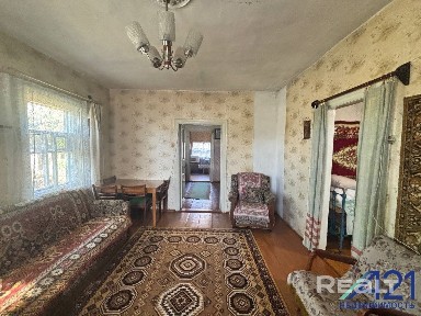Продаётся бревенчатый дом по адресу: 2-ой Заводской переулок.