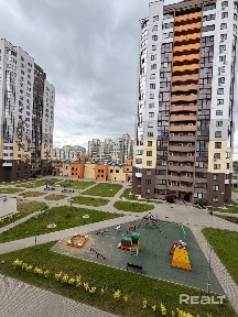Продается однокомнатная квартира на ул. Дзержинского, д. 125Б, 4 этаж
