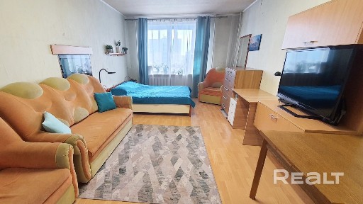Продается 2-комн. квартира улучшен. планировки по ул. Симонова