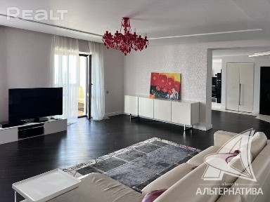 Продажа четырехкомнатной квартиры в Бресте, ул. Си 221067
