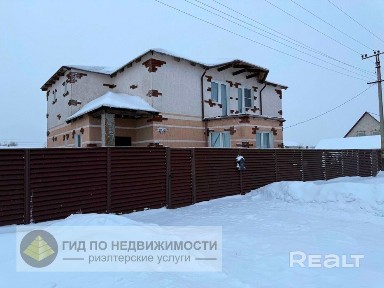 Продаётся дом в Добруше, ул. 60 лет СССР, современный 2-х этажный жилой дом