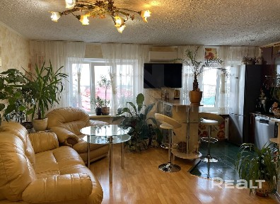 Продается трехкомнатная квартира, ул. Ленина