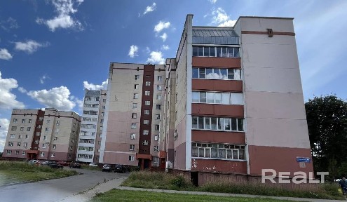 2-х комн новой планировки в м-не Энергетиков (Урицкое)