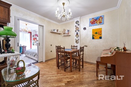 СРОЧНАЯ ПРОДАЖА! Трехкомнатная квартира на Богдановича.