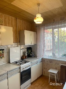 Продается двухкомнатная квартира, ул. Герцена