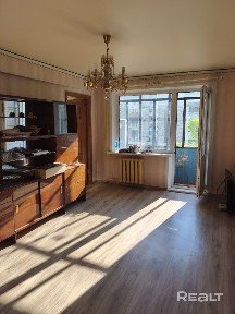 Продается трехкомнатная квартира, ул. Вострецова