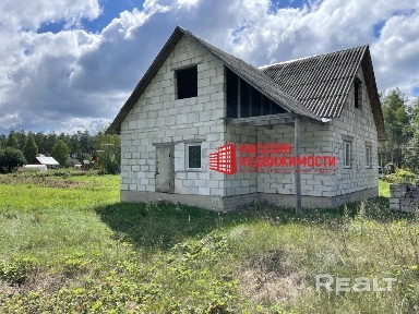 Недостроенный дом в д. Лосево Поречского сельсовета