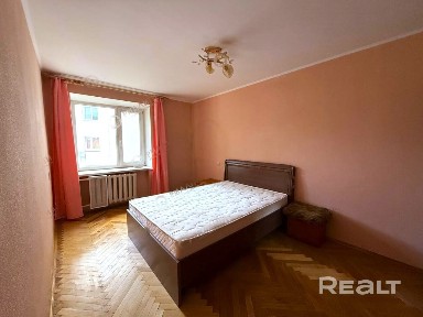 Продаётся 3-комнатная квартира в центре Бреста на Набережной