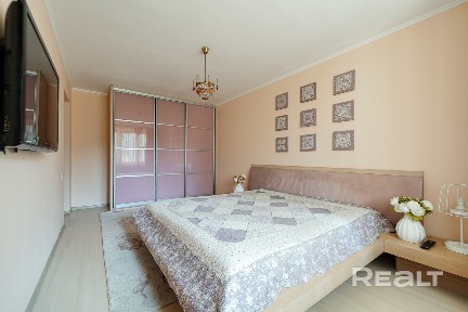Продается уютная 2-я квартира по ул. Карвата, д. 13/2 (микрорайон Степянка)