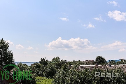 Готовый жилой дом с баней, гаражом и террасой у озера Мястро в Мяделе