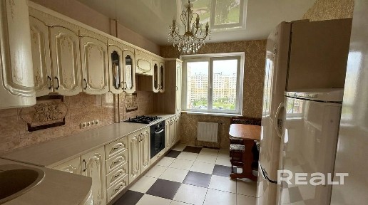 3-комнатная квартира ул. Огинского, 50А