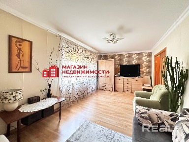 4-комнатная квартира ул. Болдина, 8Б