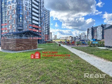 Просторная 2-комнатная квартира на ул. Старомалыщинской, 120