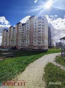 2-комнатная квартира по ул. А. Кулешова, 12