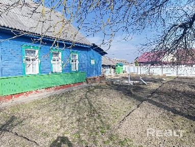 Дом в районе переезда с ухоженным участком