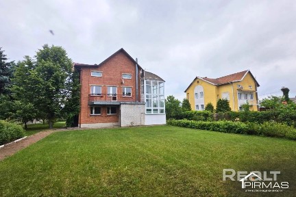 Просторный жилой дом у воды и природы в Мозыре - для жизни без компромиссов ⁠