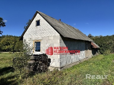 Жилой дом с большим участком в д. Наумовичи