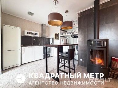 Продается видовая двухкомнатная квартира с настоящим камином, расположенная на ул. Белинского, 54