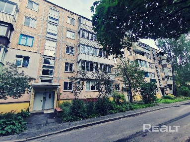 Продается 2-комнатная квартира
