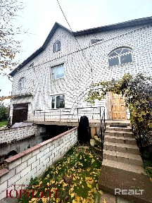 Дом аг. Красное, ул. Полевая